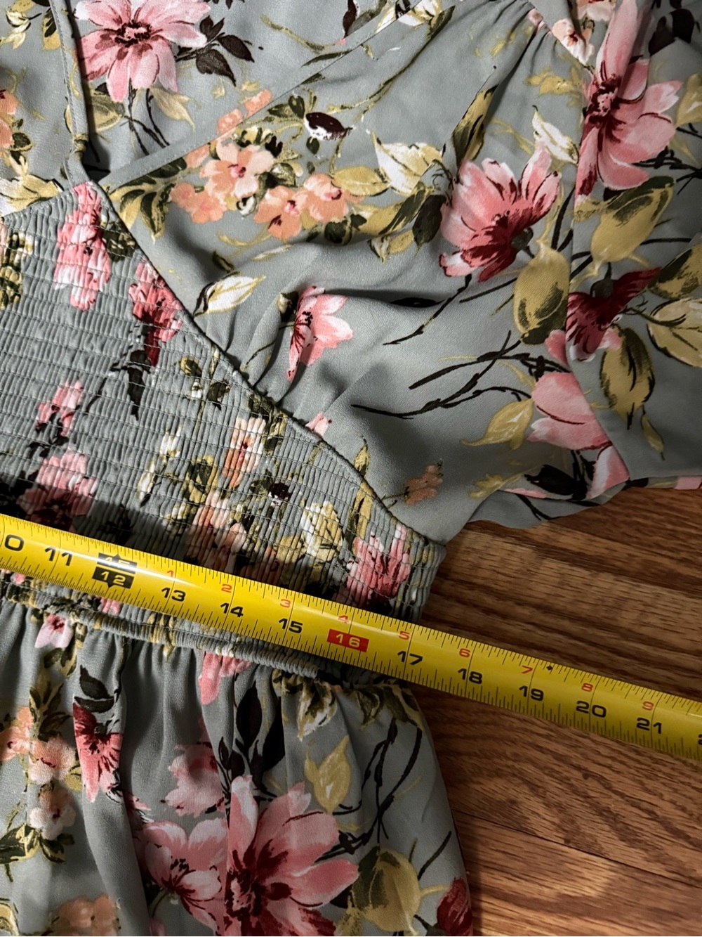 Xhilaration Sage Floral V-Neck Smocked Dress With Ruffled Hem Size XXL - Picture 10 of 12